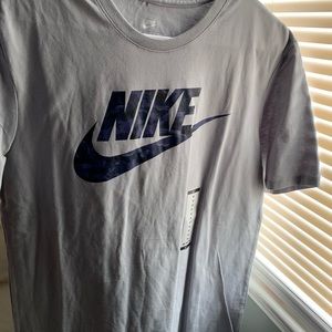 Nike t-shirt